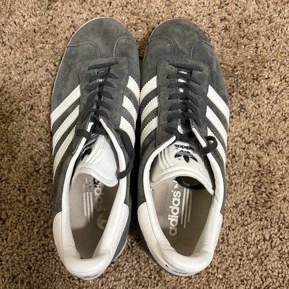 Adidas Originals Gazelle Shoes, Dgh Solid Grey / White / Gold Metallic,  Size 9 - bibarnabloc.cat